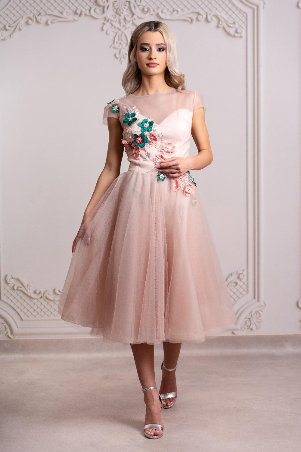 Rochie-scurta-midi-din-tull-1 Rochie scurtă midi din tull